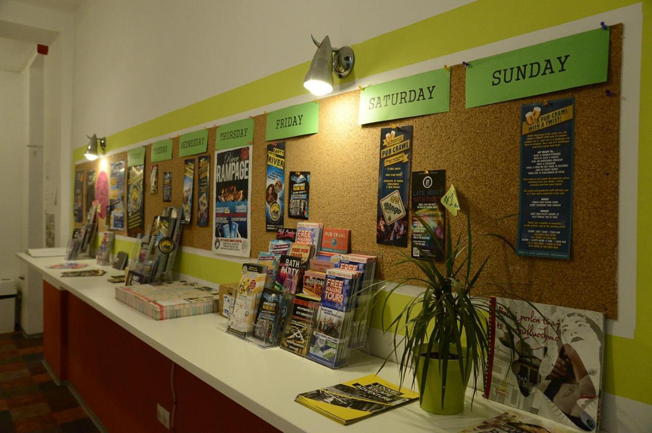 Budapest Party Hostel At Udvarom Экстерьер фото