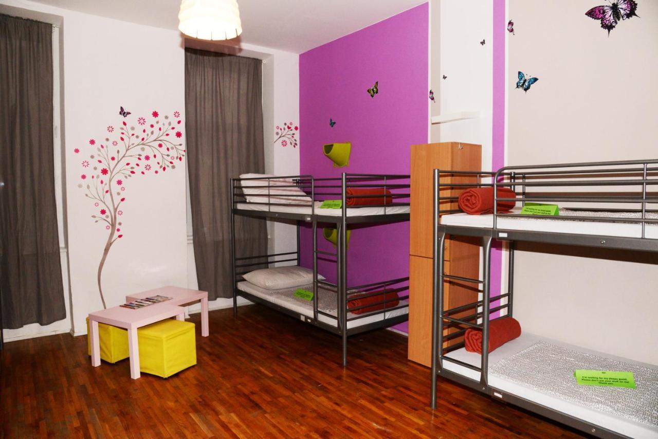 Budapest Party Hostel At Udvarom Экстерьер фото