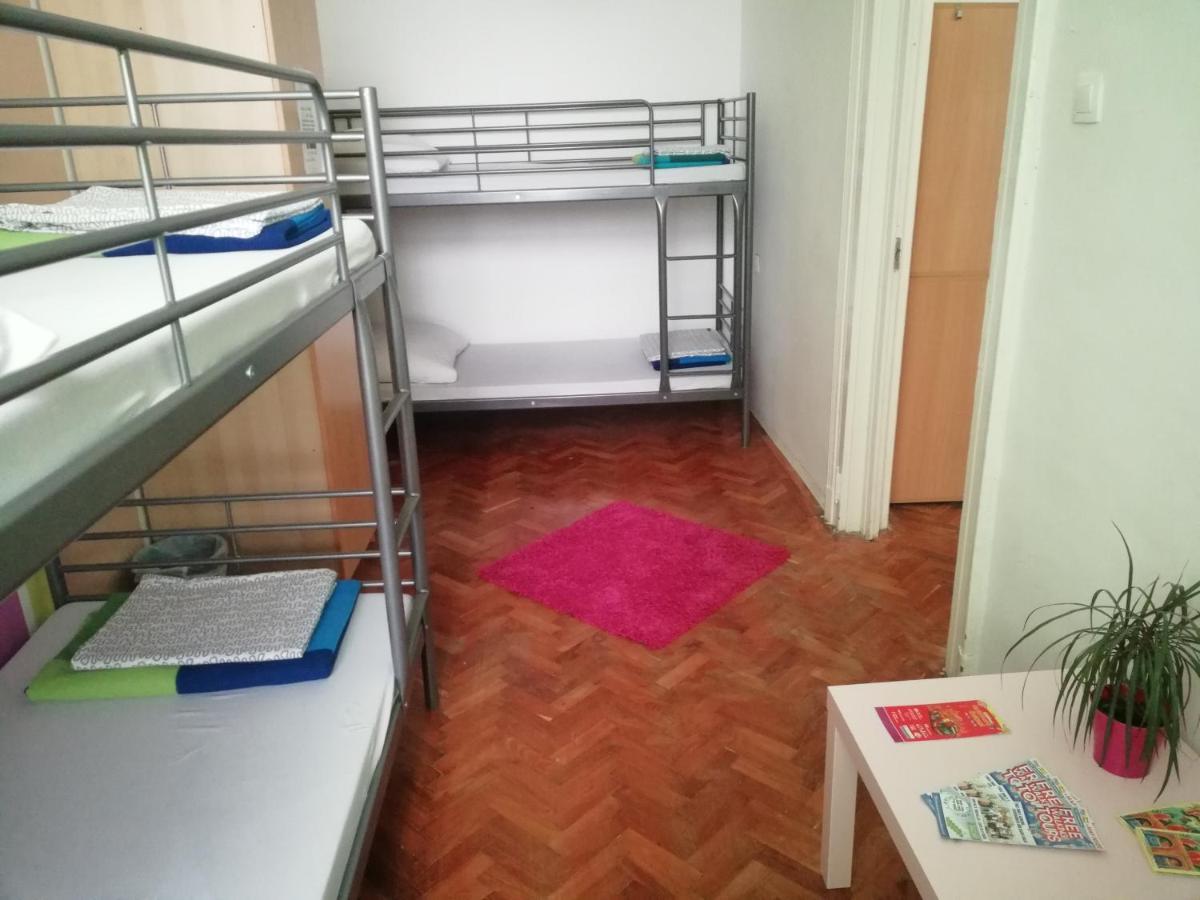 Budapest Party Hostel At Udvarom Экстерьер фото